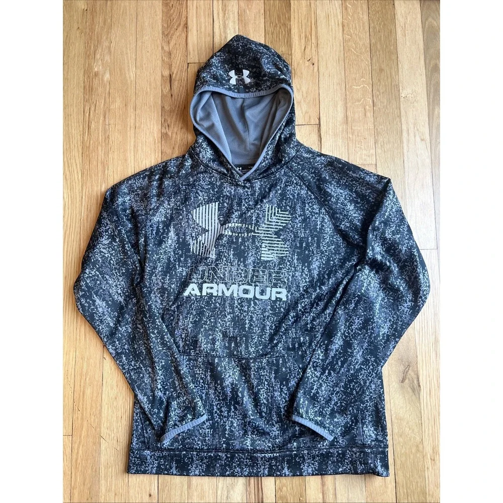 Under Armour Youth Size XL Hooded Sweatshirt Gray And Black‎ Digital Camo